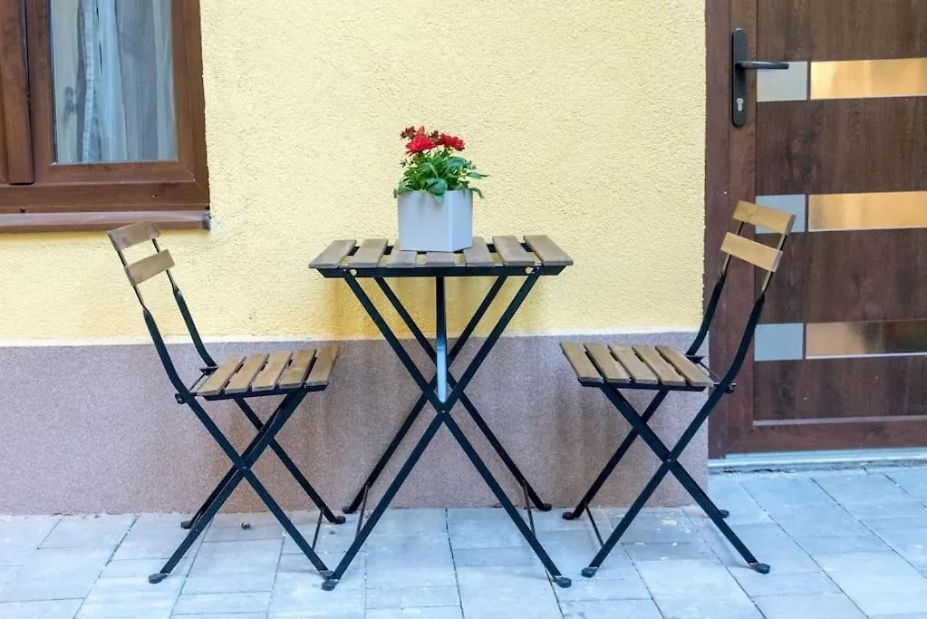 Amazing Kazinczy Flat No. 1 Budapest Ungarn